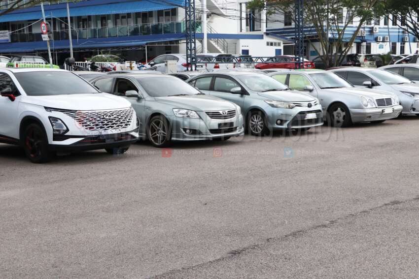 Sindiket curi kenderaan di Johor tumpas – hanya 30 saat dengan guna jammer untuk bawa lari kereta 1796159