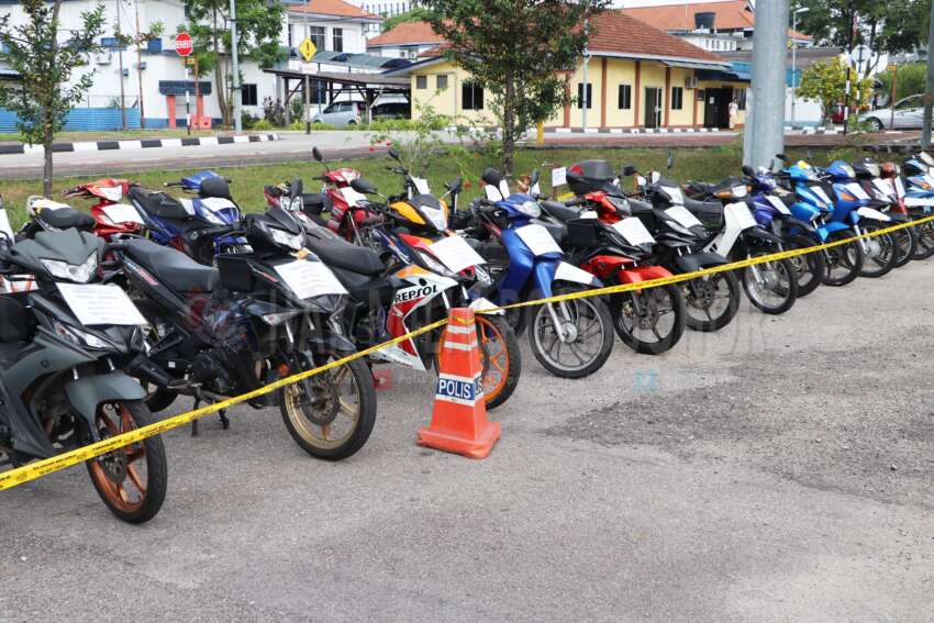 Sindiket curi kenderaan di Johor tumpas – hanya 30 saat dengan guna jammer untuk bawa lari kereta 1796161