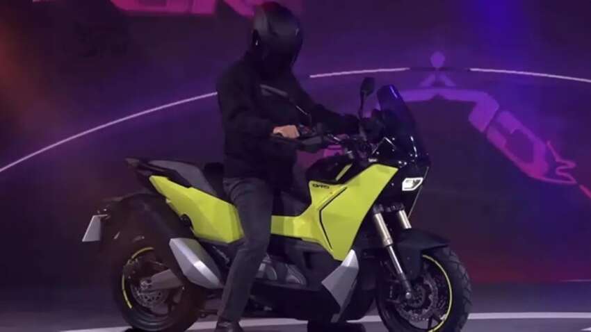 Kymco CV-R5 adventure scooter prototype shown 1801770