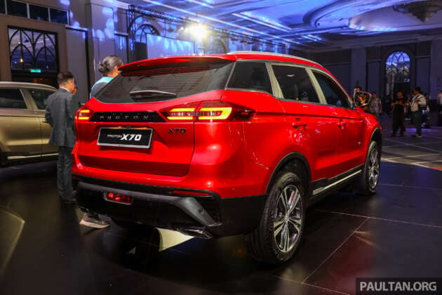 2025 Proton X70 facelift walk-around video – new face, same price; from below RM90k with early bird offer