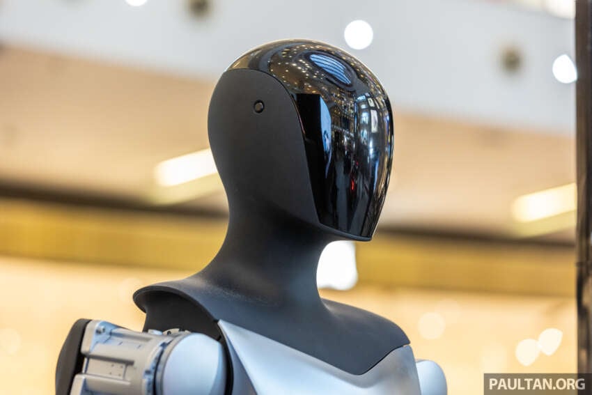 Tesla Bot ‘Optimus’ in Malaysia – Gen 1 robot shown 1800560