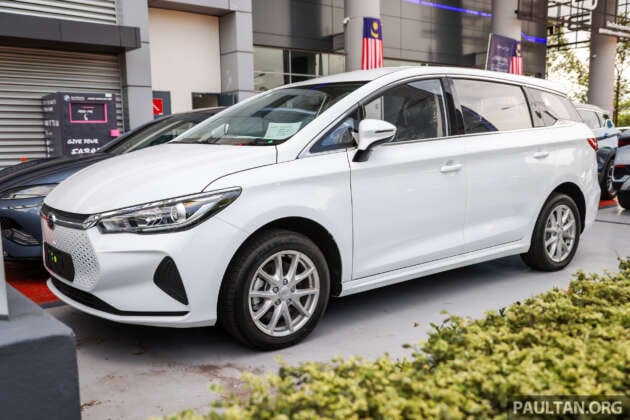 BYD e6 spotted in Malaysian showroom – only internal use for now; will the EV MPV go on sale here?