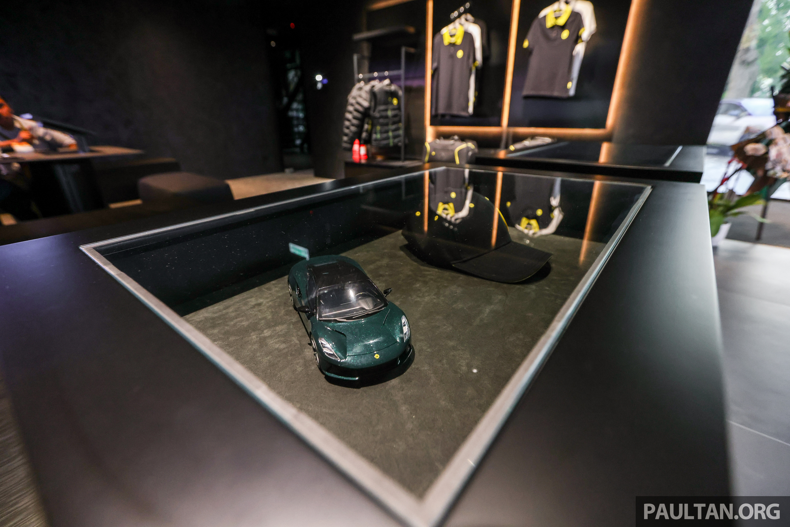 Lotus_KL_Showroom-11_BM Lotus_KL_Showroom-11_BM