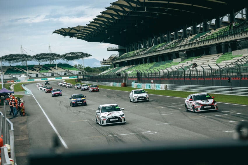 TGR Festival Vios Challenge Musim ke-7, pusingan pertama; pelumba muda terus kuasai perlumbaan! 1802562