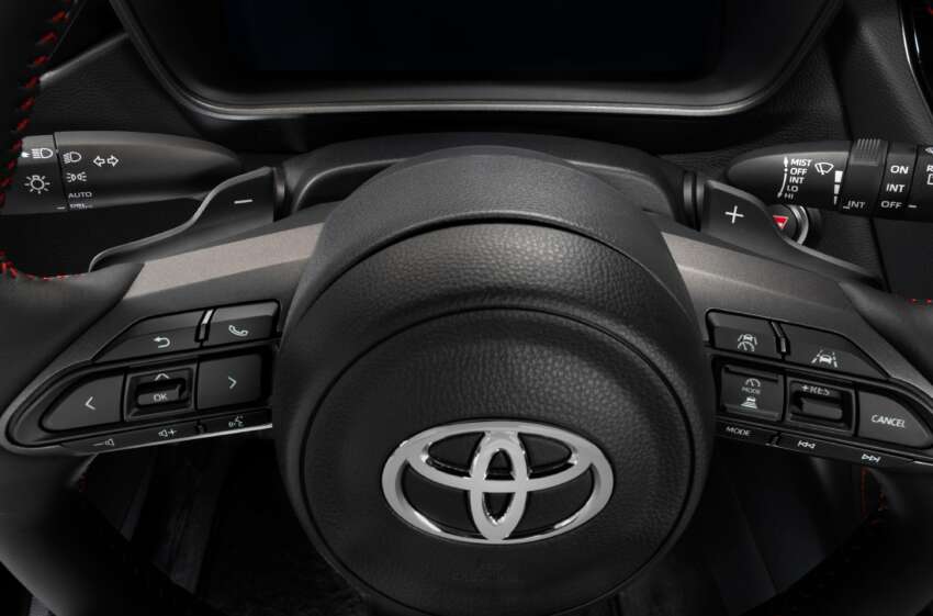 Toyota GR Corolla facelift 2025 didedah – lebih tork, ada pilihan kotak gear 8AT, suspensi ditala semula 1799612