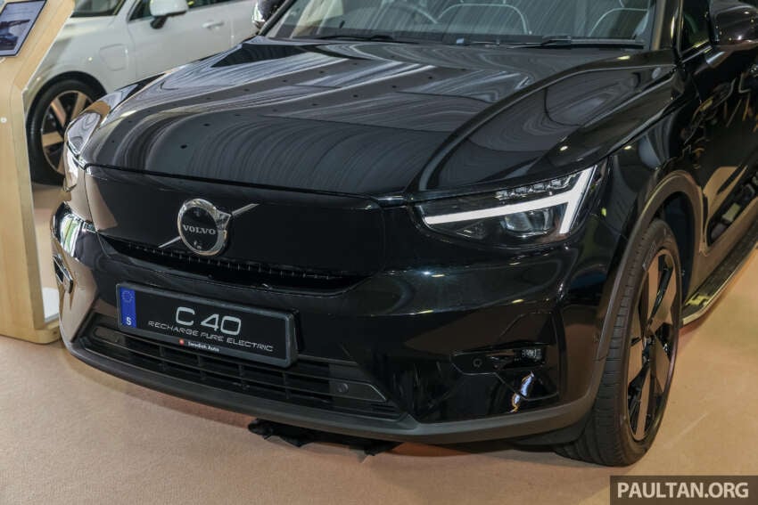 2024 Volvo C40 Recharge in Malaysia with RM43k in options; larger wheels, side steps, digital mirror 1814621