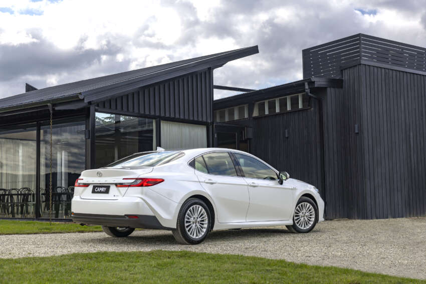 2025 Toyota Camry launched in Australia – D-segment sedan gets 2.5L hybrid, three variants; from RM116k 1819720