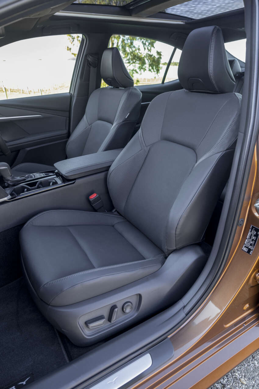 2025 Toyota Camry launched in Australia – D-segment sedan gets 2.5L hybrid, three variants; from RM116k 1819730