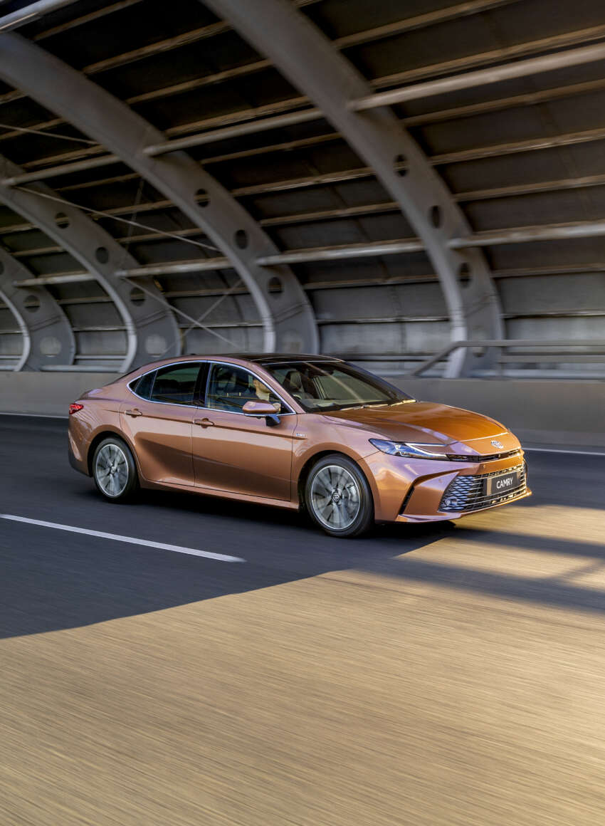 2025 Toyota Camry launched in Australia – D-segment sedan gets 2.5L hybrid, three variants; from RM116k 1819705