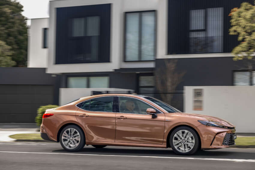 2025 Toyota Camry launched in Australia – D-segment sedan gets 2.5L hybrid, three variants; from RM116k 1819707