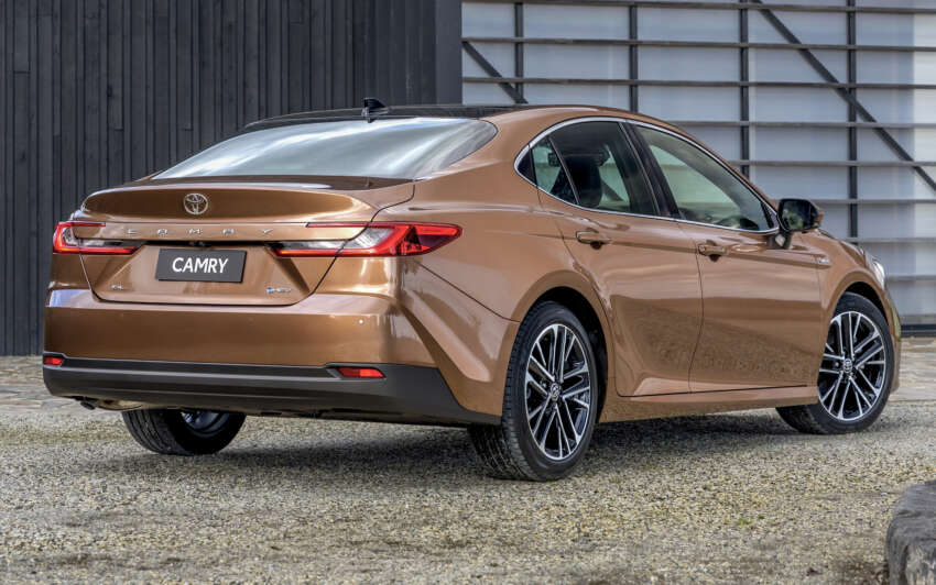 2025 Toyota Camry launched in Australia – D-segment sedan gets 2.5L hybrid, three variants; from RM116k 1819711