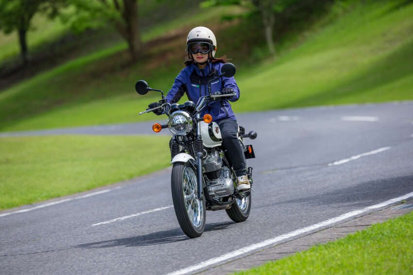 Kawasaki W230 diperkenal – model klasik dengan enjin satu silinder 233 cc, transmisi enam kelajuan 1827345