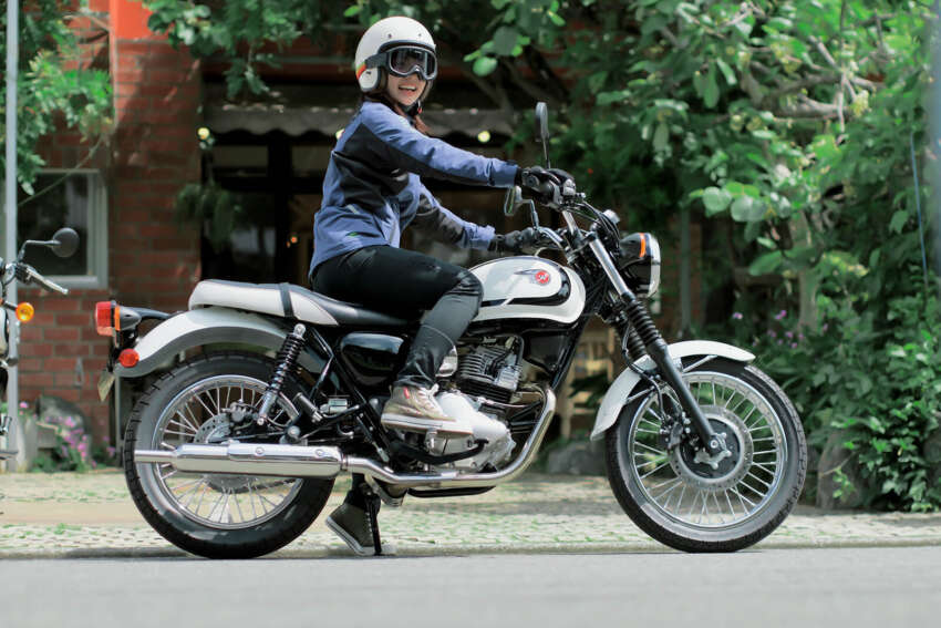 Kawasaki W230 diperkenal – model klasik dengan enjin satu silinder 233 cc, transmisi enam kelajuan 1827347