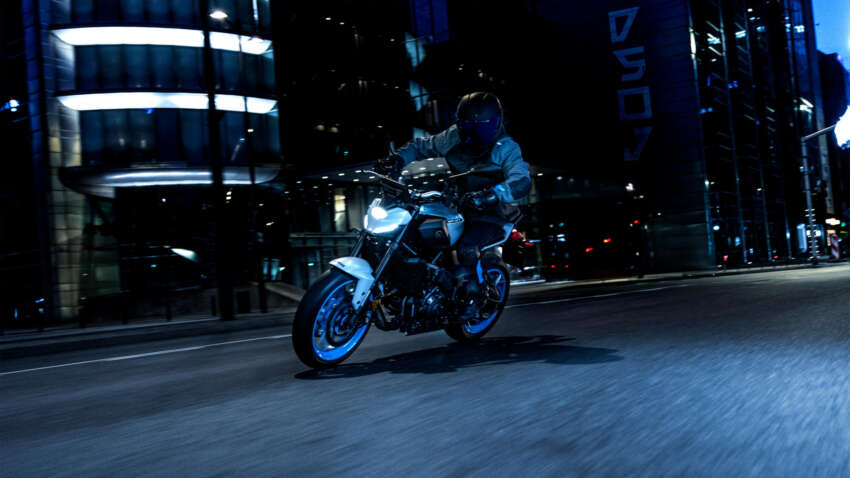 Yamaha MT-07 2025 didedah – rupa baru, kini dengan mod tunggangan, TC, fork USD, pilihan gear automatik 1839864