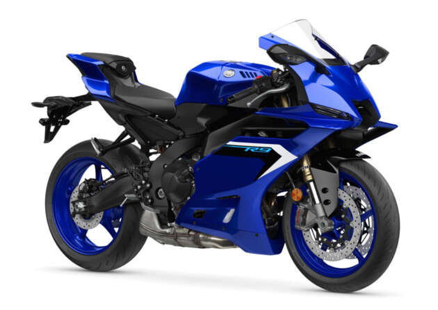 Yamaha R9 diperkenal – enjin tiga silinder 119 PS MT-09, pelbagai kelengkapan canggih dan berprestasi