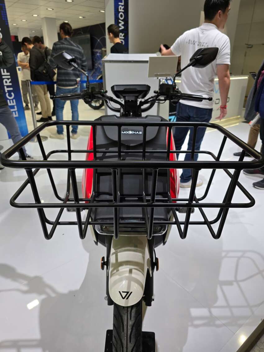 Modenas flies Malaysian flag at EICMA with MEV-1 Pro 1846006