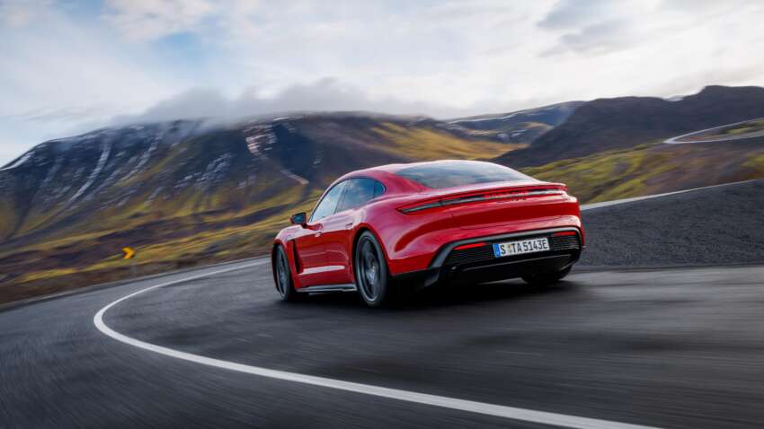 2025 Porsche Taycan GTS, GTS Sport Turismo facelift – 700 PS, 0-100 km/h in 3.3 s, 628 km range WLTP 1848502