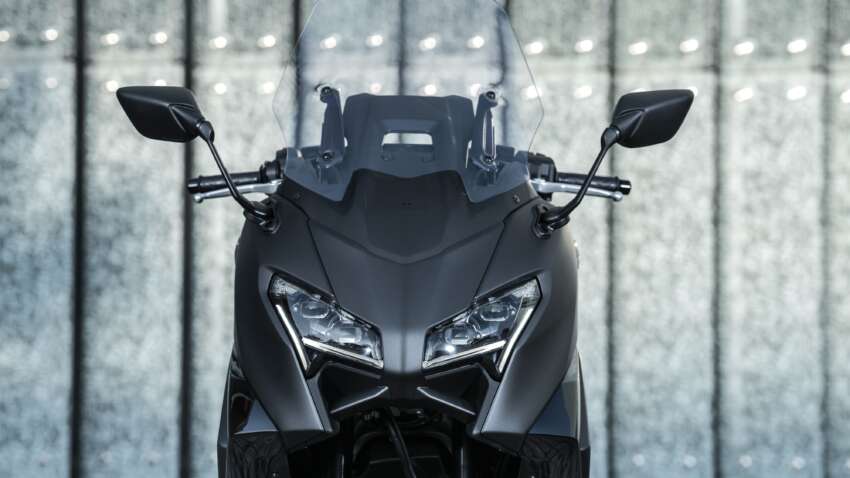 2025 Yamaha TMax Tech Max updated – Euro 5+, cornering ABS, facelift & new headlights for front end 1843690