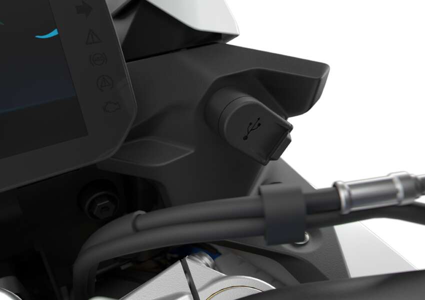 BMW F 900 R, F 900 XR 2025 terima enjin Euro 5+, naik taraf sistem dan kelengkapan, rupa disegarkan semula 1853466