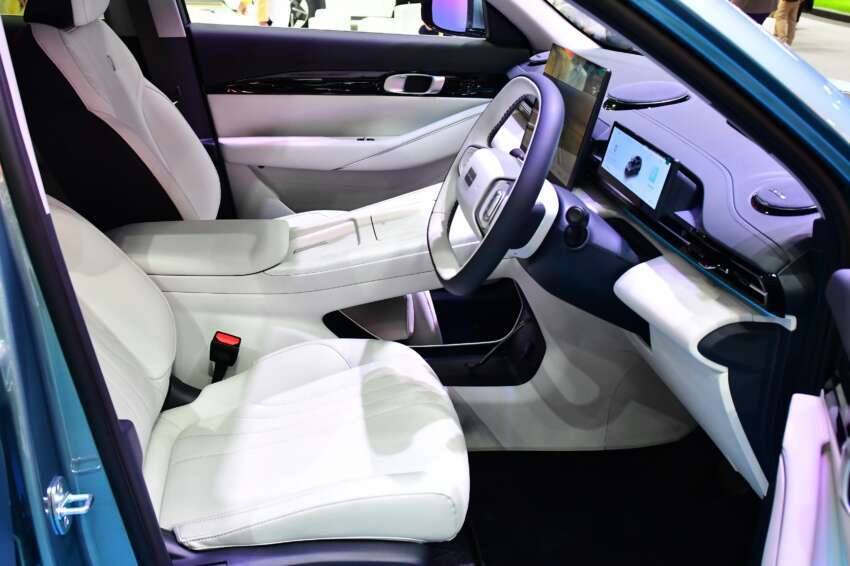 Geely EX5 dilancar di Thailand — kembar Proton eMas 7, varian Pro dan Max, jarak 495 km, dari RM111k 1856215