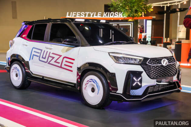 Perodua Ativa Fuze tampil di KLIMS 2024 — rekaan futuristik dengan lampu di luar, Sony PS5 di dalam