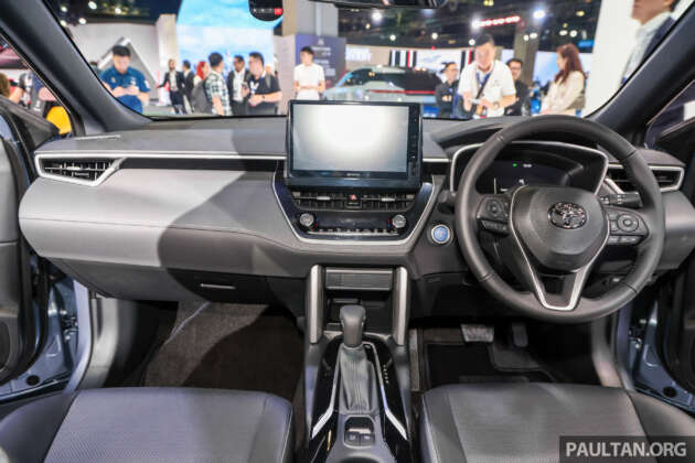 Toyota Corolla Cross Hybrid facelift dilancar di KLIMS 2024 – 1.8V, HEV; GR Sport kini hibrid, RM134k-149k