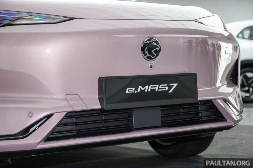Proton eMas 7 EV 2025 rasmi dilancar – RM110k-RM124k, 218 PS/320 Nm, sehingga 410 km WLTP 1863350