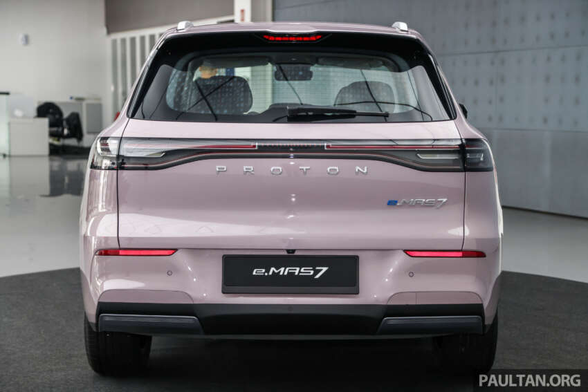 Proton eMas 7 EV 2025 rasmi dilancar – RM110k-RM124k, 218 PS/320 Nm, sehingga 410 km WLTP 1863344