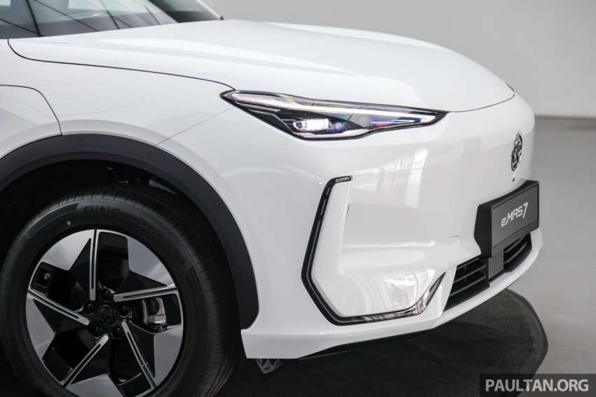 Proton eMas 7 EV 2025 rasmi dilancar – RM110k-RM124k, 218 PS/320 Nm, sehingga 410 km WLTP 1863420