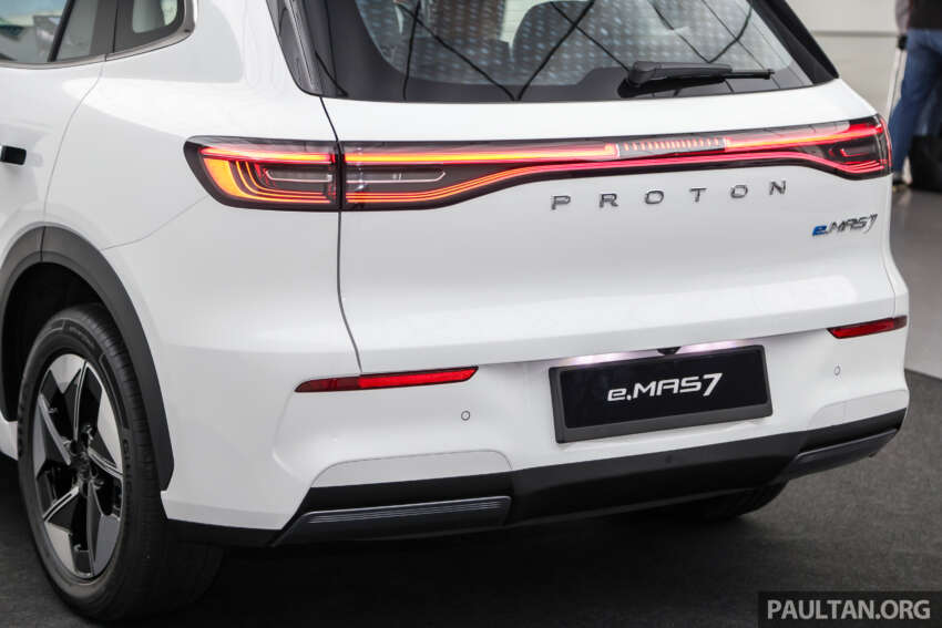 Proton eMas 7 EV 2025 rasmi dilancar – RM110k-RM124k, 218 PS/320 Nm, sehingga 410 km WLTP 1863431