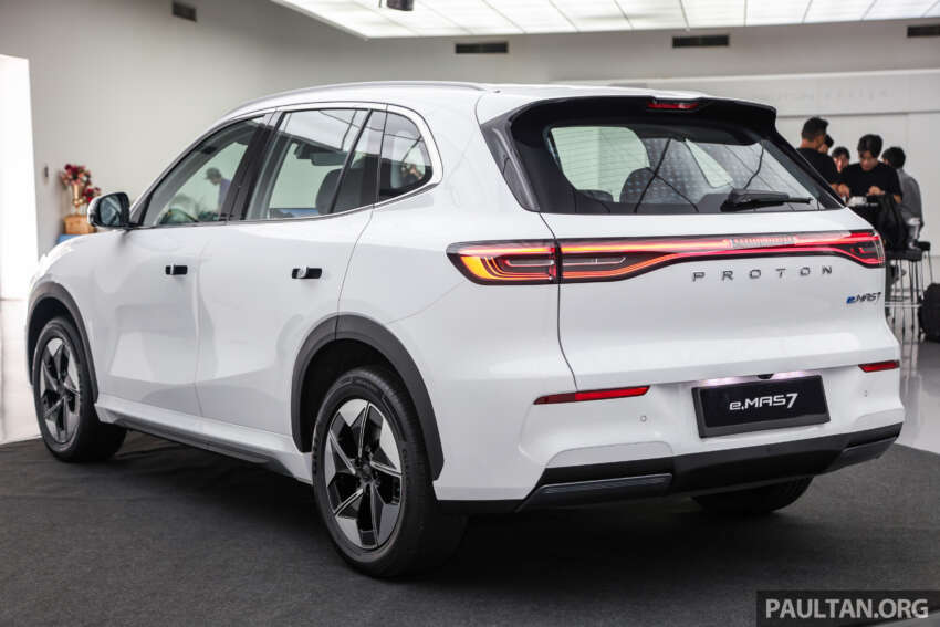 Proton eMas 7 EV 2025 rasmi dilancar – RM110k-RM124k, 218 PS/320 Nm, sehingga 410 km WLTP 1863413