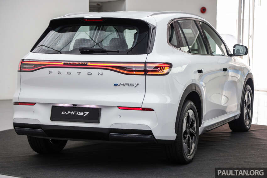 Proton eMas 7 EV 2025 rasmi dilancar – RM110k-RM124k, 218 PS/320 Nm, sehingga 410 km WLTP 1863414