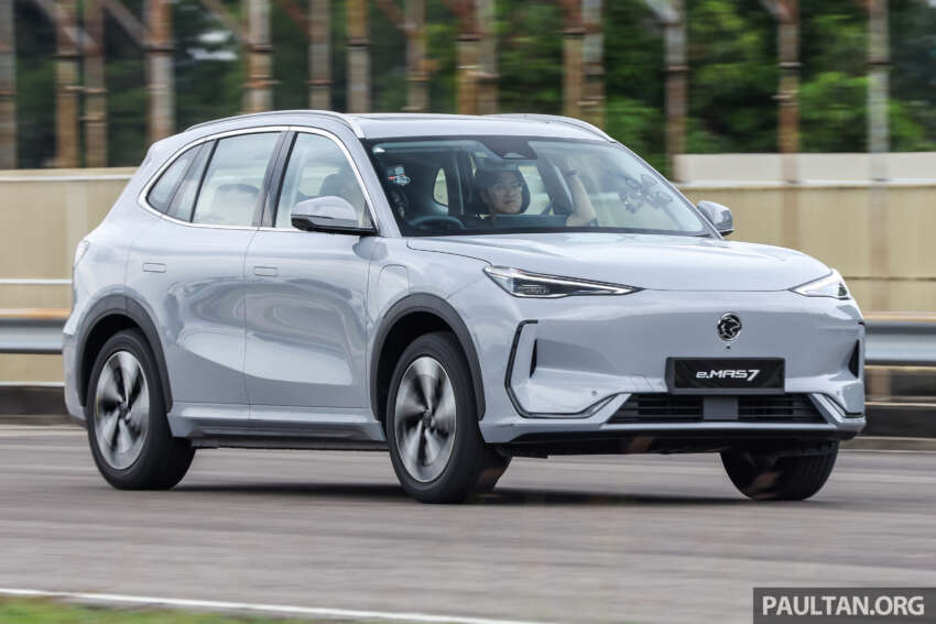 Proton eMas 7 EV 2025 rasmi dilancar – RM110k-RM124k, 218 PS/320 Nm, sehingga 410 km WLTP 1863406