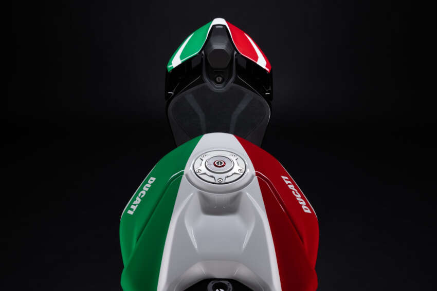 Ducati Panigale V4 Tricolore, 1,000 unit limited edition 1865790