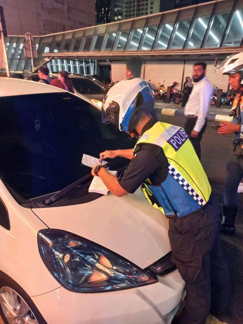 Polis keluarkan 376 saman atas pelbagai kesalahan trafik dalam operasi khas di lokasi panas sekitar KL 1863324