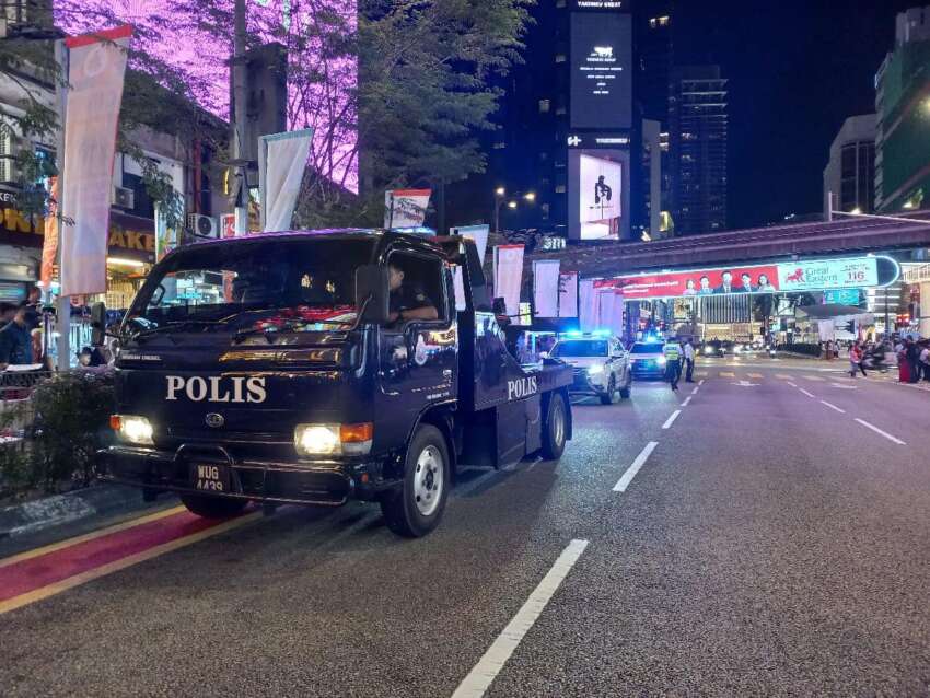 Polis keluarkan 376 saman atas pelbagai kesalahan trafik dalam operasi khas di lokasi panas sekitar KL 1863325