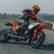 KTM 390 SMC R diperkenal – supermoto 398 cc kuasa 44 hp, 39 Nm, ABS dua mod, suspensi boleh laras