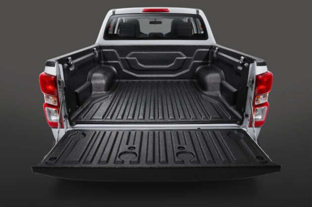 Isuzu D-Max Low-Ride 4×2 MT dilancarkan di Malaysia – RM92k, RM8k lebih murah berbanding Single Cab
