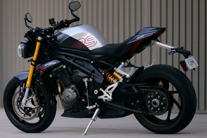 Triumph Speed Triple 1200 RS 2025 – kuasa bertambah menjadi 183 PS, 128 Nm, suspensi semi aktif Ohlins 1878196