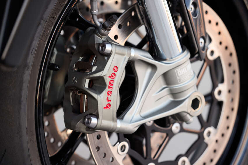 Triumph Speed Triple 1200 RS 2025 – kuasa bertambah menjadi 183 PS, 128 Nm, suspensi semi aktif Ohlins 1878198