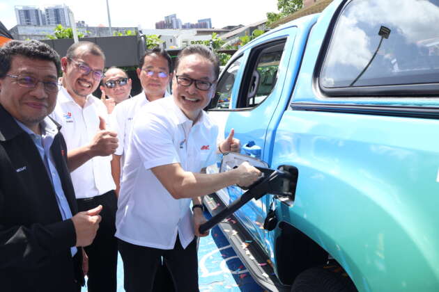 BHPetrol, TNB Electron rasmikan stesen pengecas DC 200 kWj yang pertama, terletak di Jln. Genting Klang