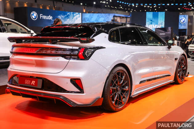 Bangkok 2025: Zeekr 001 FR dipamerkan – 4 motor elektrik berkuasa 1,265 PS, 0-100 km/j hanya 2.37 saat!