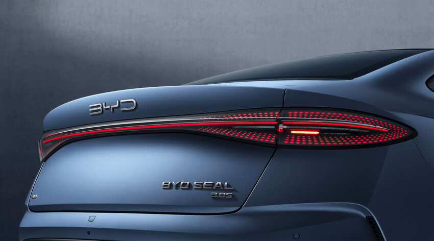 2025 BYD Seal in Singapore gets powered sunshade, new alloy wheels, bigger frunk – in Malaysia soon? 1901130