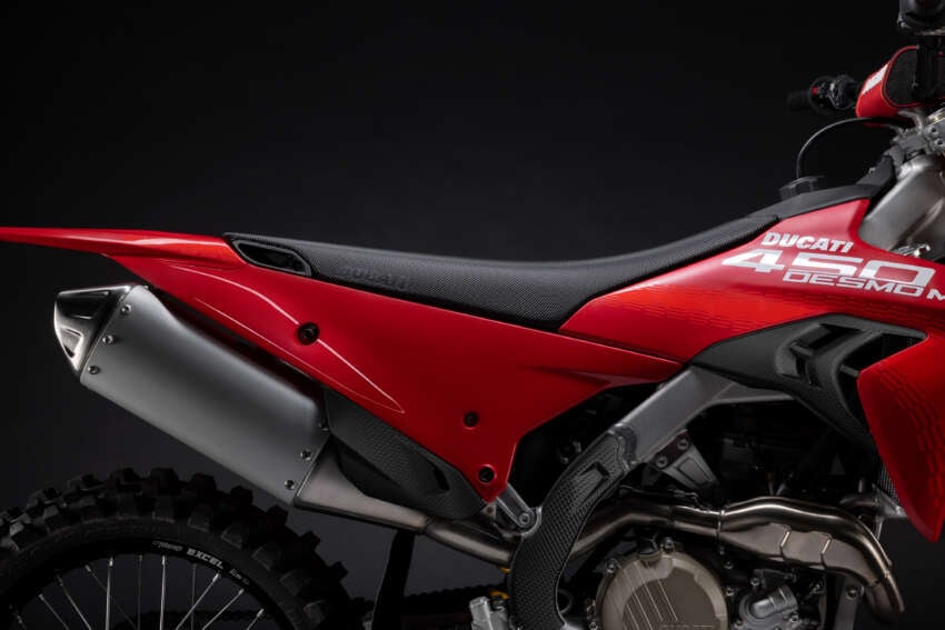 2025 Ducati Desmo450 MX is Borgo Panigale’s first motocross motorcycle, world-wide sale year-end 1897206