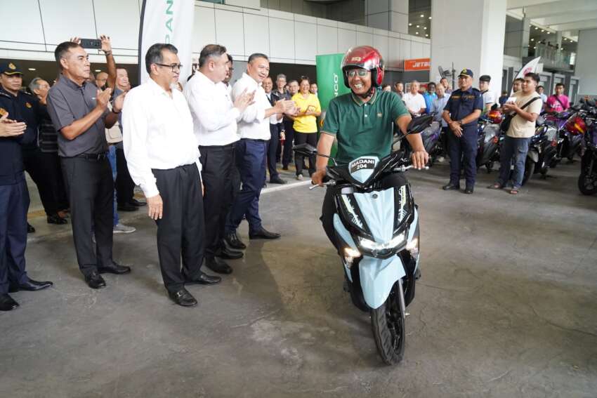 Spanco beri sumbangan 55 unit Yamaha Ego Avantiz kepada mangsa kebocoran gas di Putra Heights 1900017