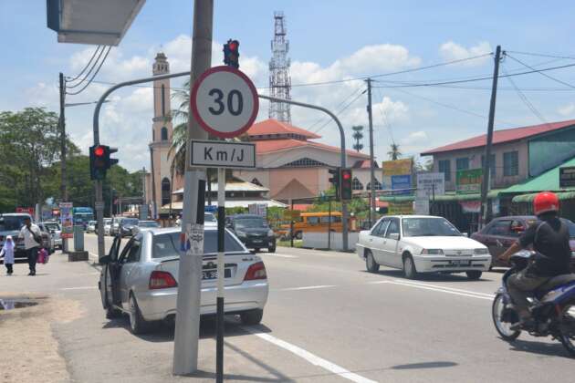 Had laju maksimum di kawasan sekolah akan diwartakan kepada 30 km/j berbanding 50 km/j – Loke