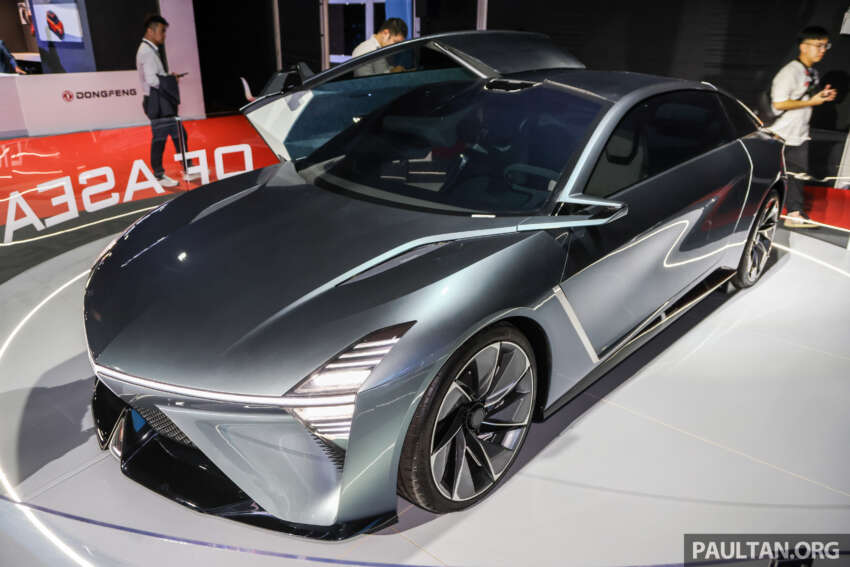 Wuling Light of ASEAN on display at MAS 2025 – concept with gullwing doors inspired by fighter jets 1913231