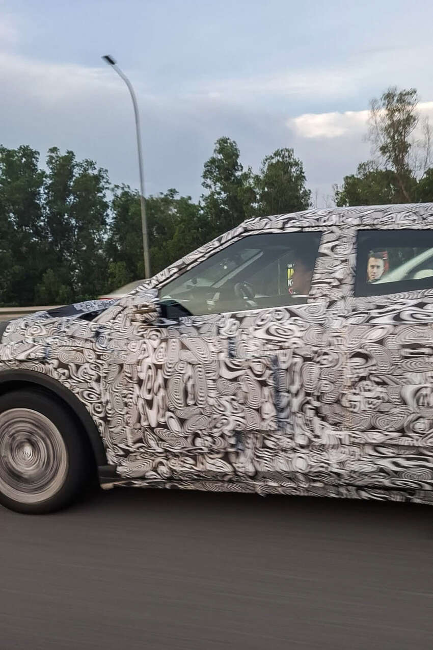 Perodua eMO EV versi produksi dilihat sudah mula diuji – dijangka dilancar Disember ini, bermula RM80k 1908859