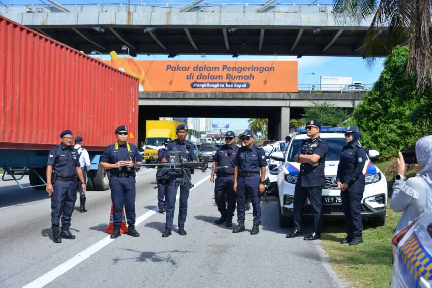 Polis PJ guna dron kesan penunggang motosikal yang tidak guna lorong khas – 47 saman dikeluarkan 1925088