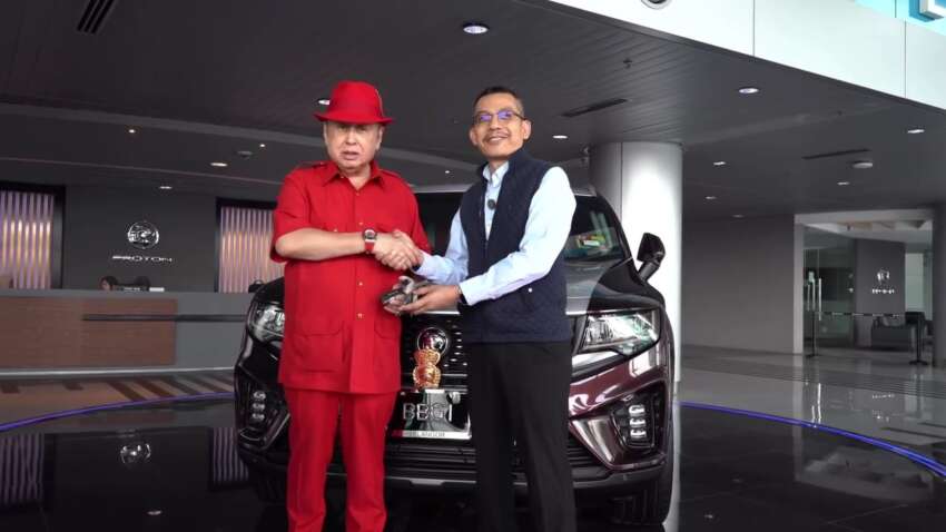Proton serahkan X90 binaan khas pada YAM Tengku Sulaiman – warna dua-tona, kabin lebih mewah 1930691